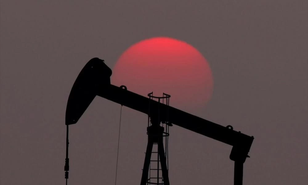 "Βουτιά" για το αμερικανικό πετρέλαιο: Σχεδόν μηδένισε στις διεθνείς χρηματαγορές